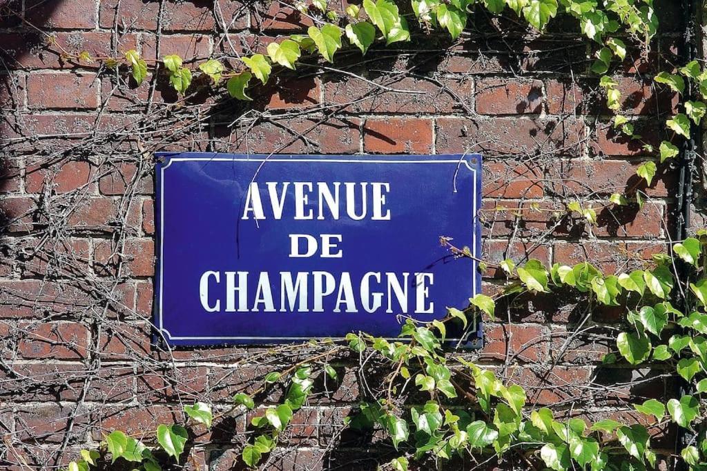 Champagne Stars Apartment Épernay Exterior foto